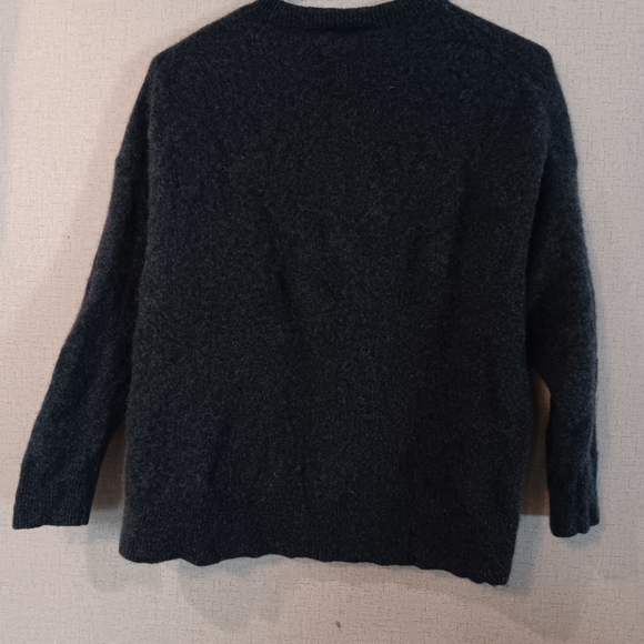Banana Republic Charcoal Crewneck Sweater 100%cashmire - Picture 4 of 4